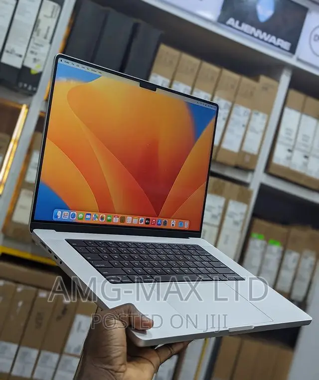 Laptop Apple MacBook Pro 2021 M1 32GB Apple M1 Pro SSD 1T