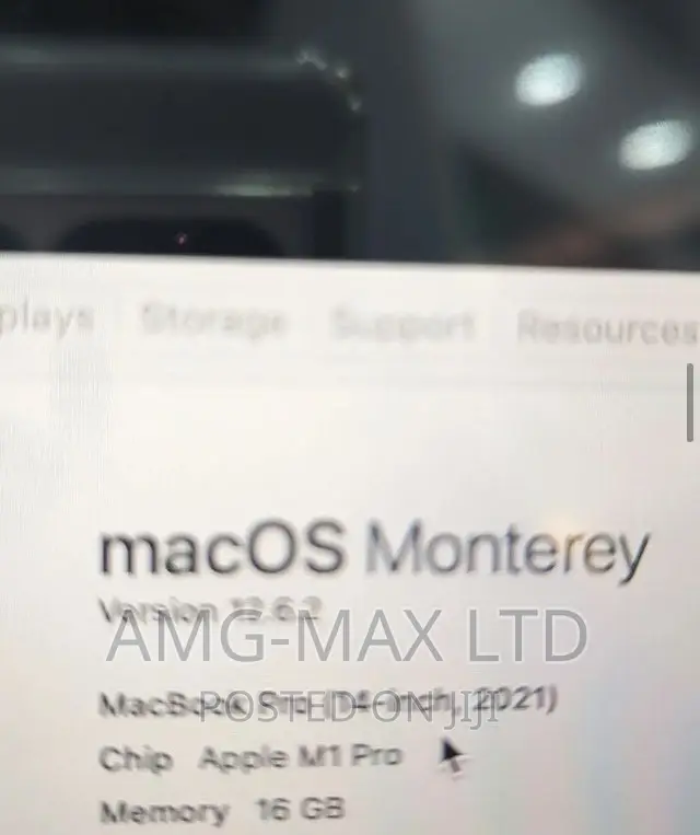 Laptop Apple MacBook Pro 2021 M1 16GB Apple M1 Pro SSD 512GB