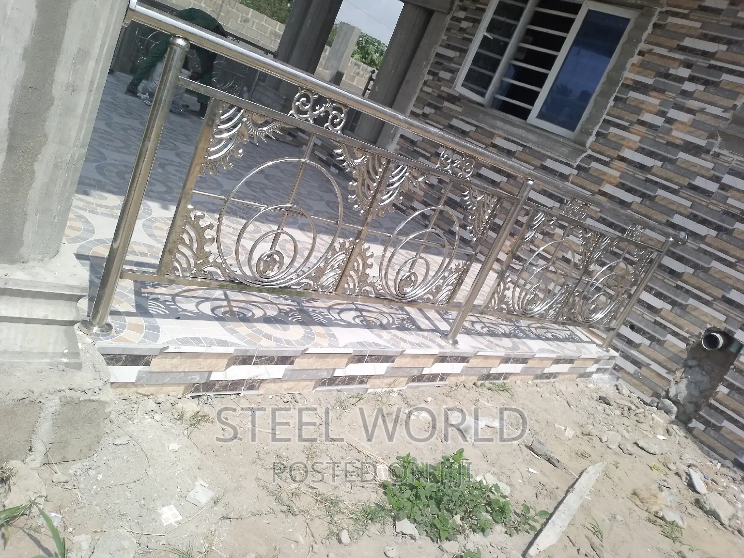 Classic Flower Gate Design