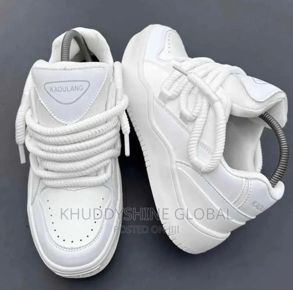 Unisex Classics Skateboard Sneakers Shoes
