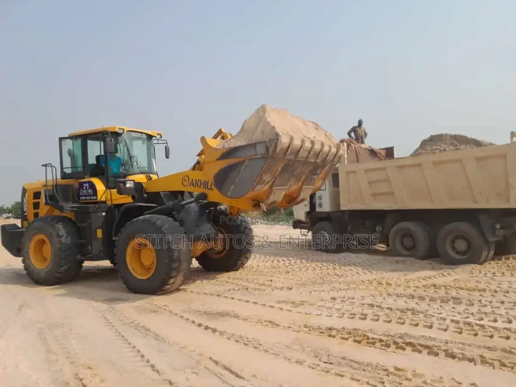 Hiring/Renting of Payloader Heavy Duty Machines