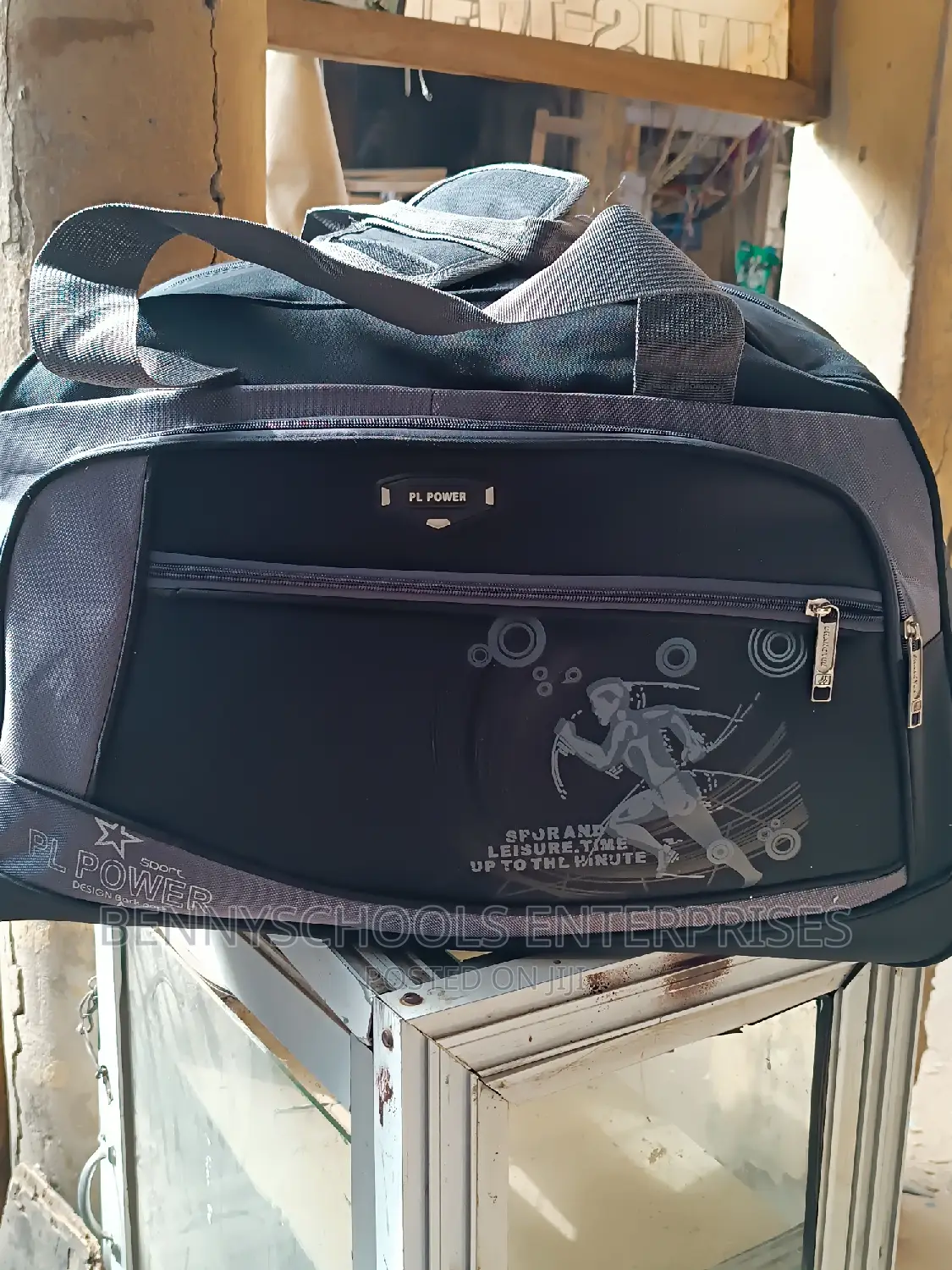 Pl Power Travelling Luggage And Duffle Bag