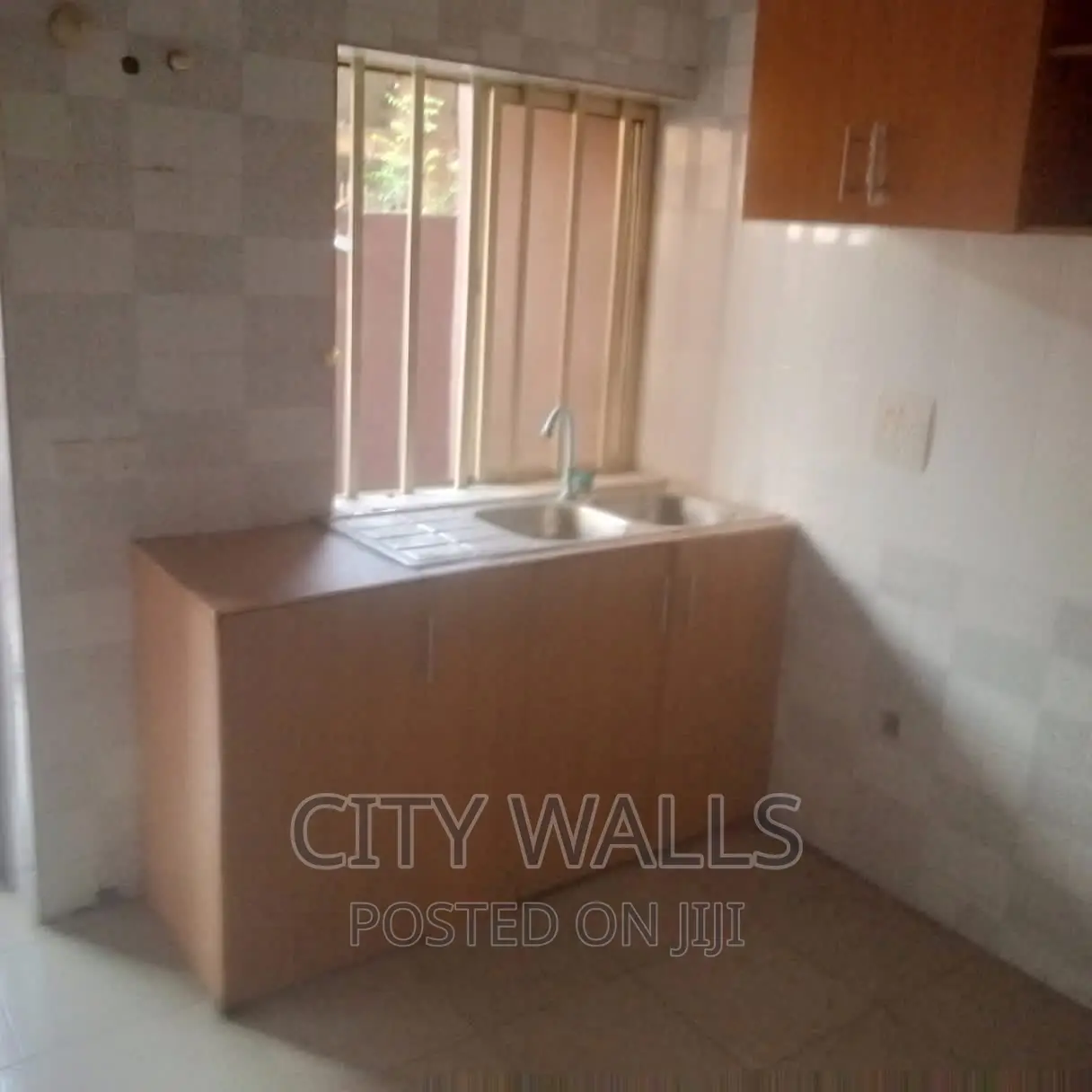 2bdrm Block of Flats in Ogombo for rent
