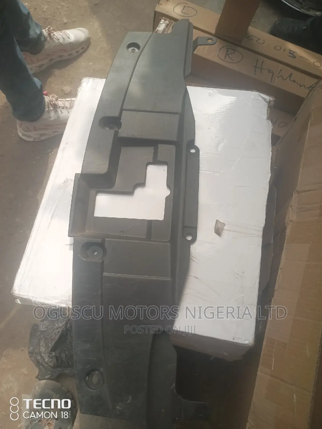Radiator Plastic Hilux 2020 Model
