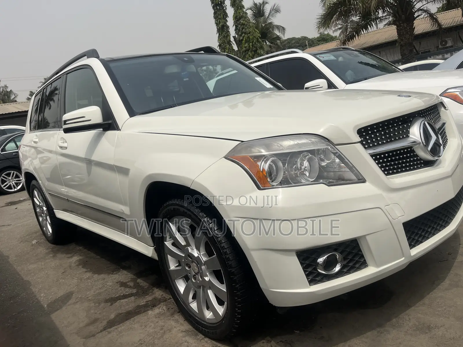 Mercedes-Benz GLK-Class 350 4MATIC 2012 White