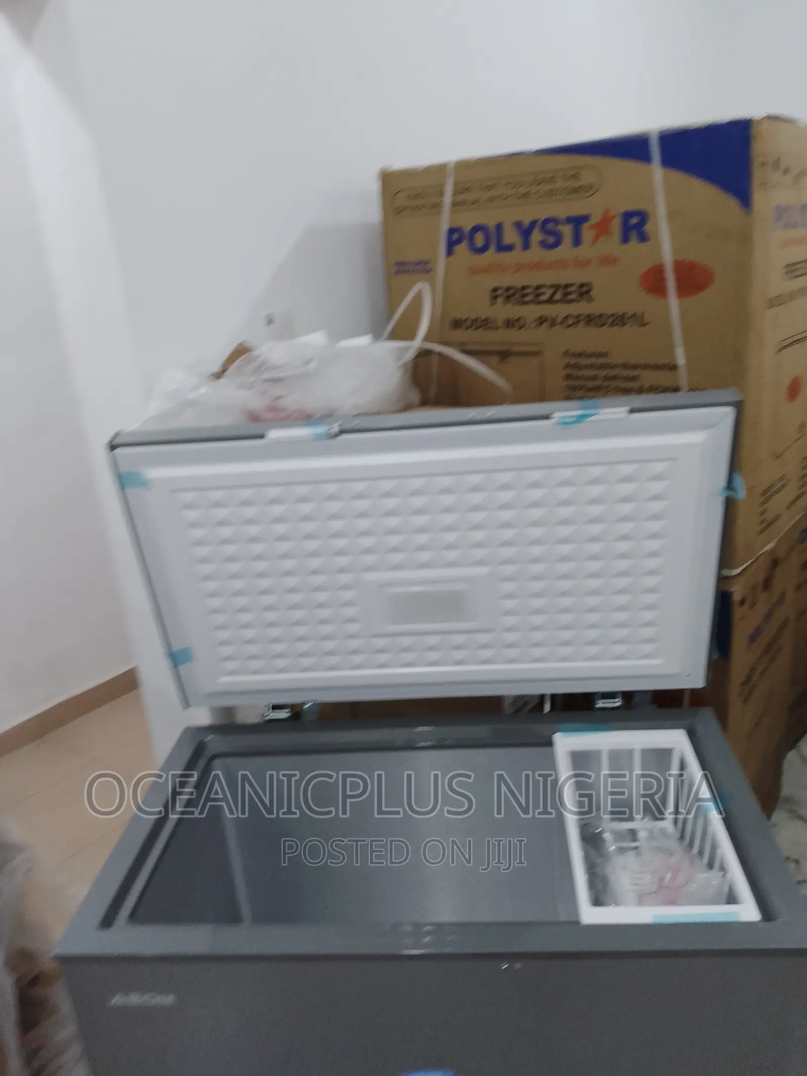 200litres/ Aeon/ Chest Freezer