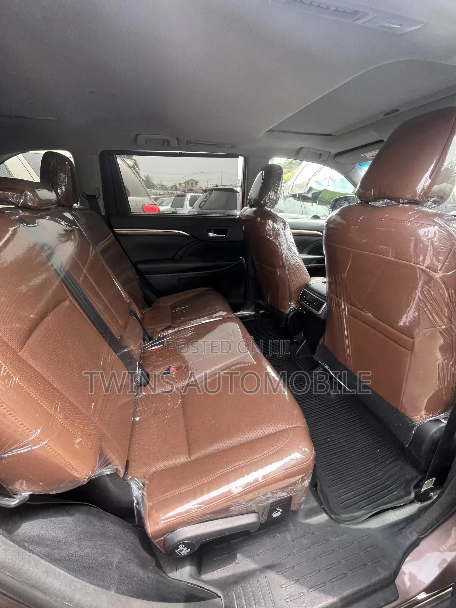 Toyota Highlander 2018 Brown