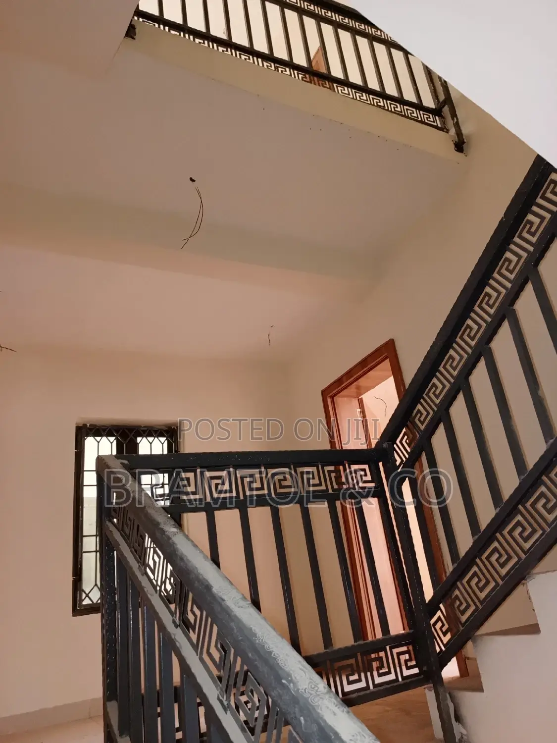 4bdrm Townhouse / Terrace in Durumi for rent
