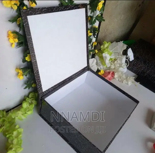 Hamper Gift Box