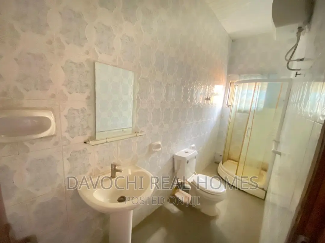 4bdrm Bungalow in Grenville Estate for sale