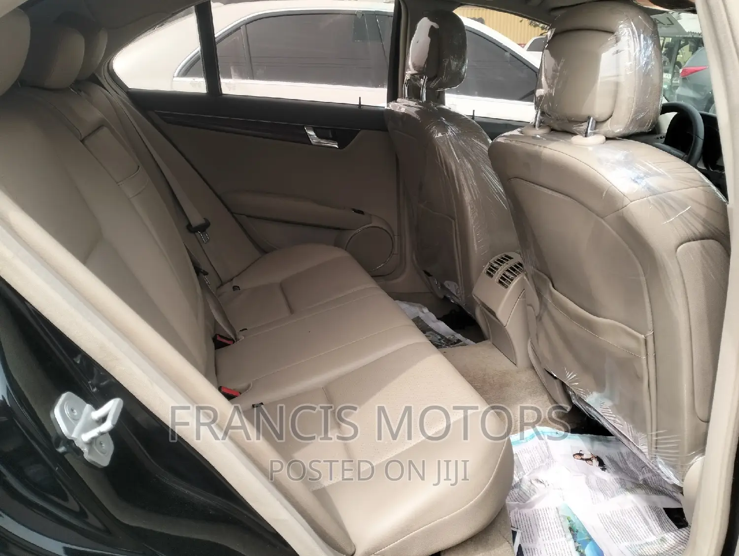 Mercedes-Benz C300 2010 Black