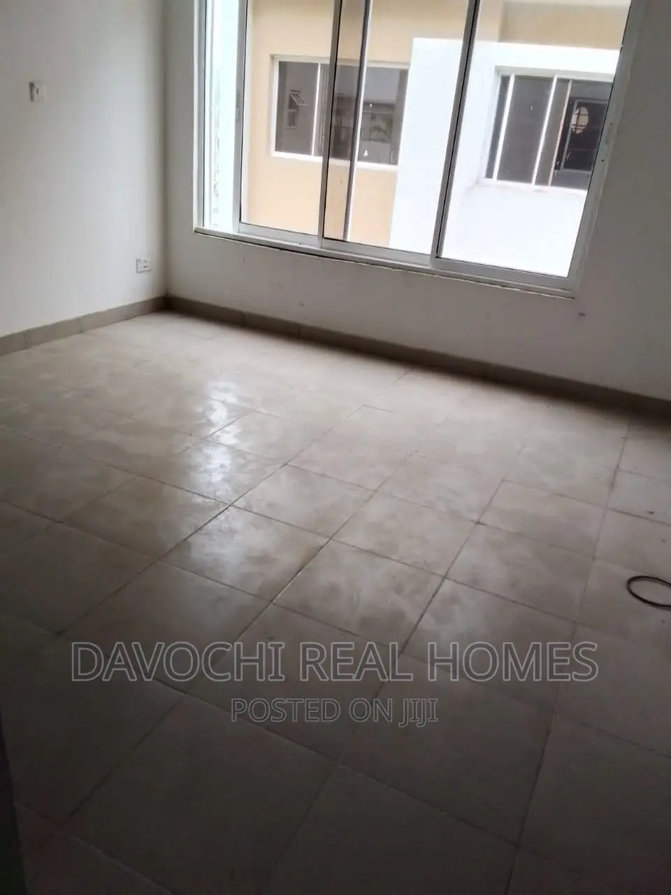 3bdrm Apartment in Chevron, Lekki for rent