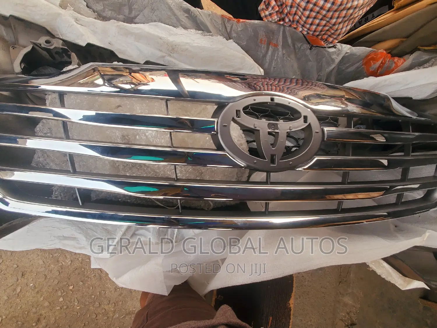 Front Grille Toyota Fortuner 2012
