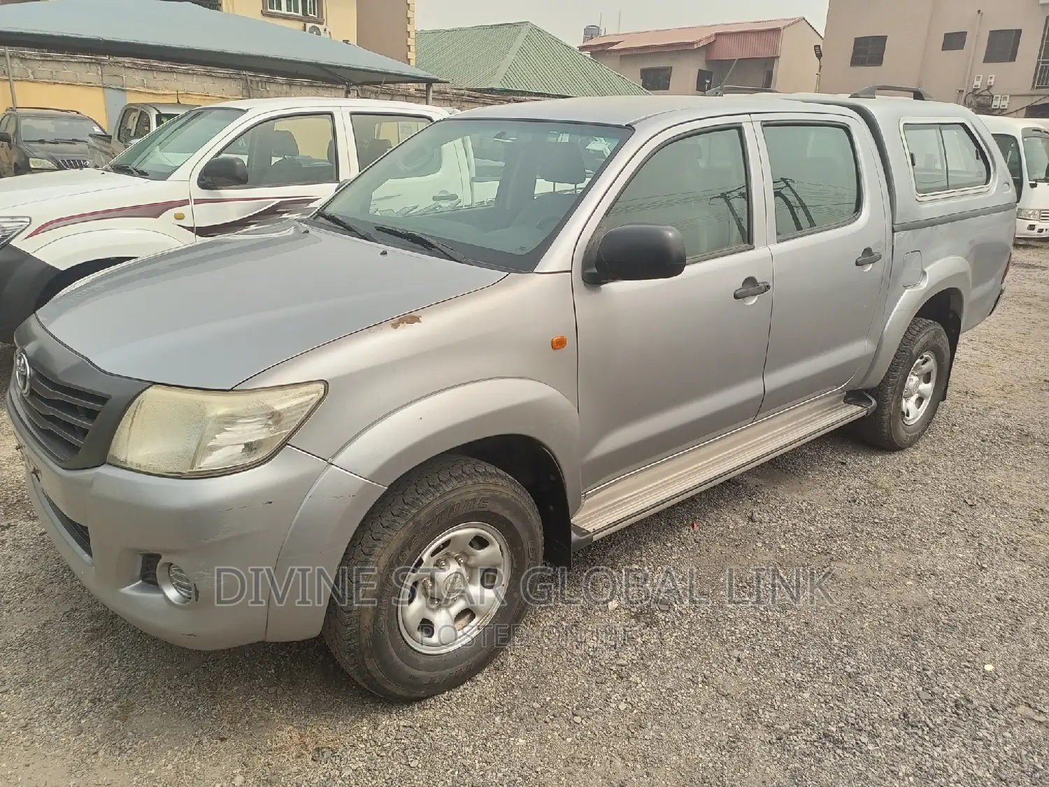 Toyota Hilux WORKMATE 4x4 2015 White