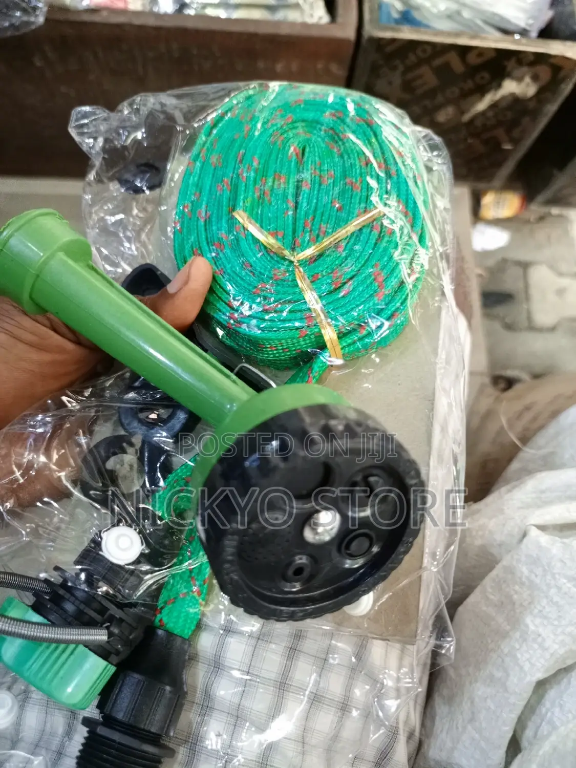 Squirt Gun For Vehicle House Cleaning, Garden Hose Pipe.