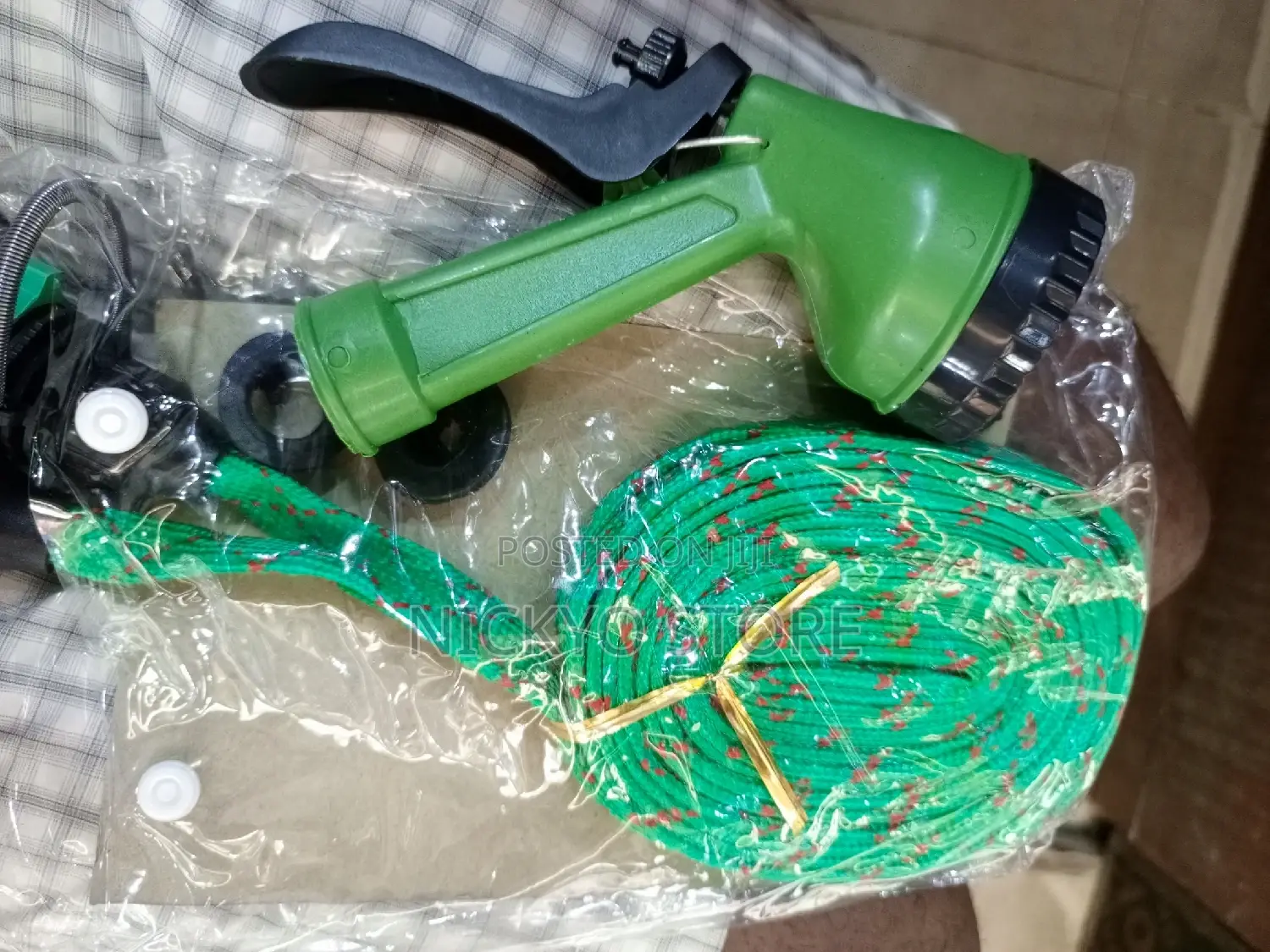 Squirt Gun For Vehicle House Cleaning, Garden Hose Pipe.