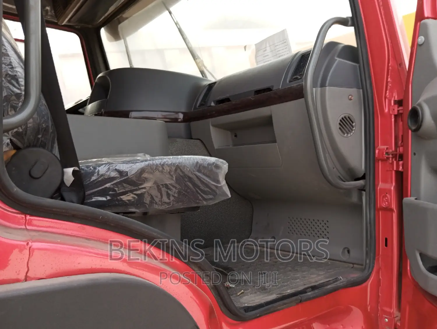 Howo Sinotruck 2014 Red