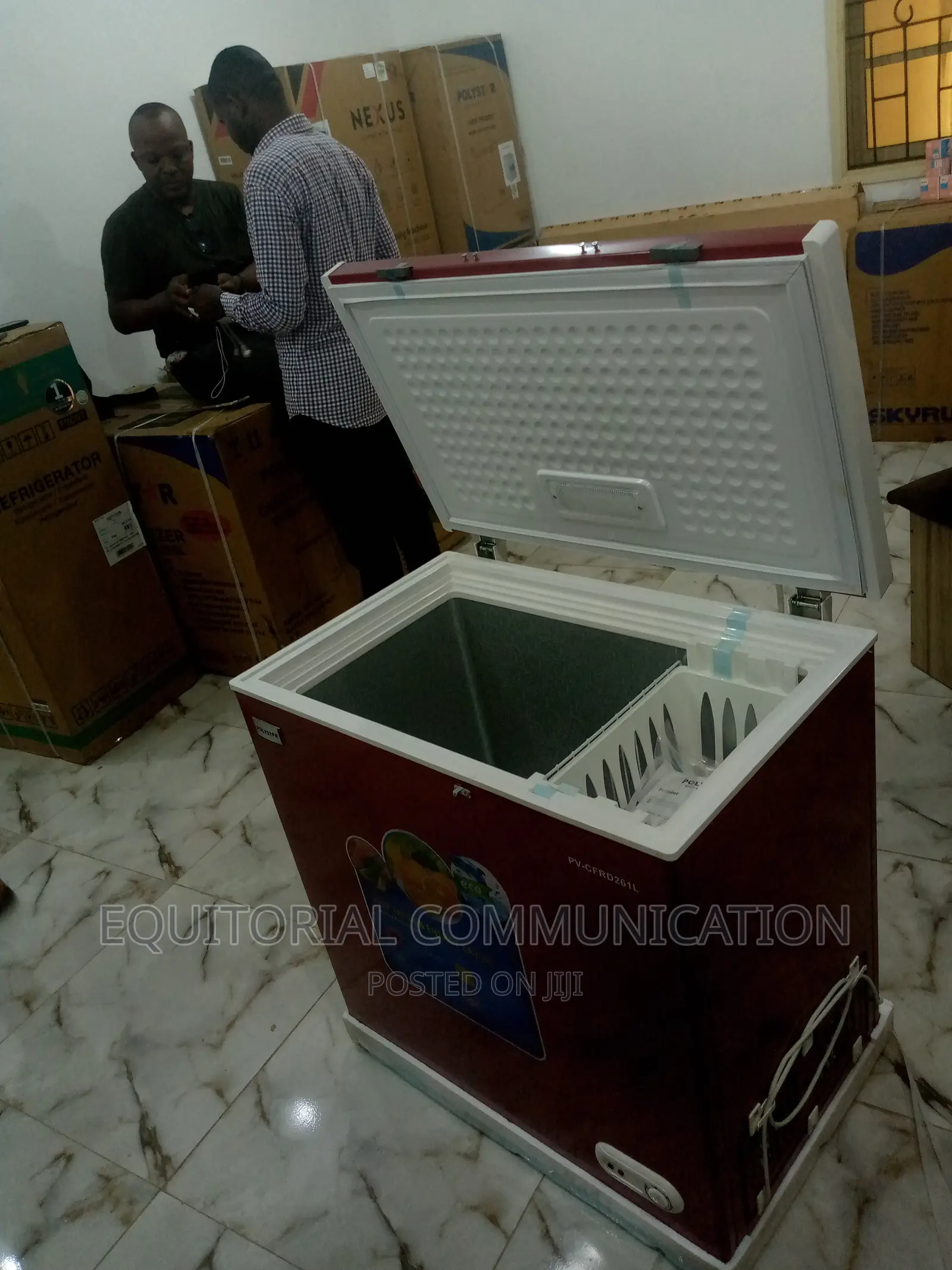 Fast Cooling) 260l Polystar Ches Freezer