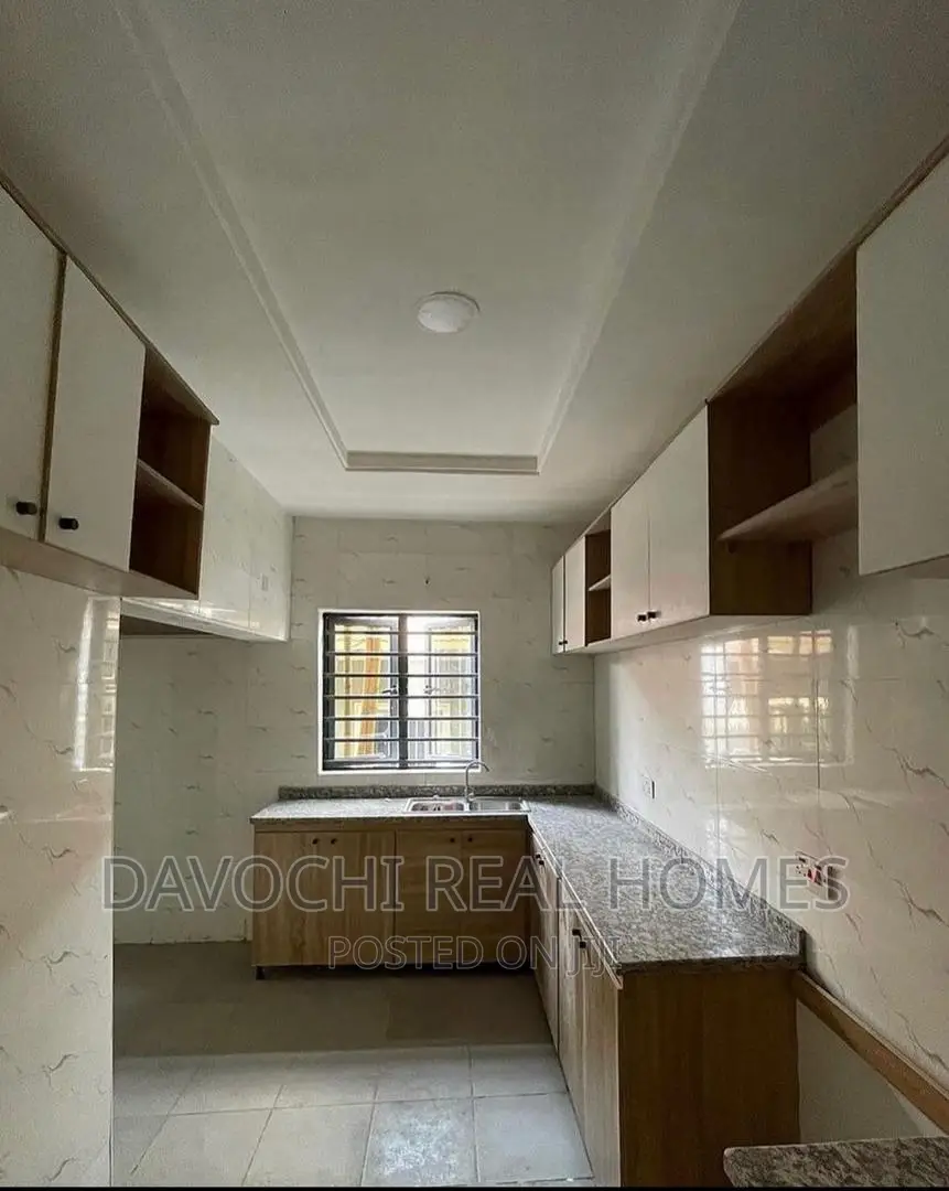 3bdrm Apartment in Ikota Villa Estate, Lekki for rent