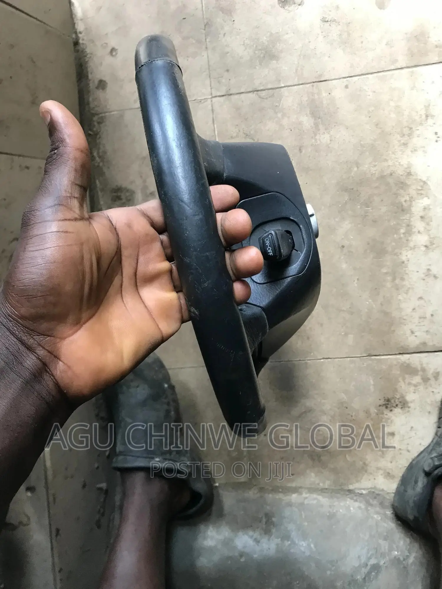 Highlander Steering Wheel and Airbag.