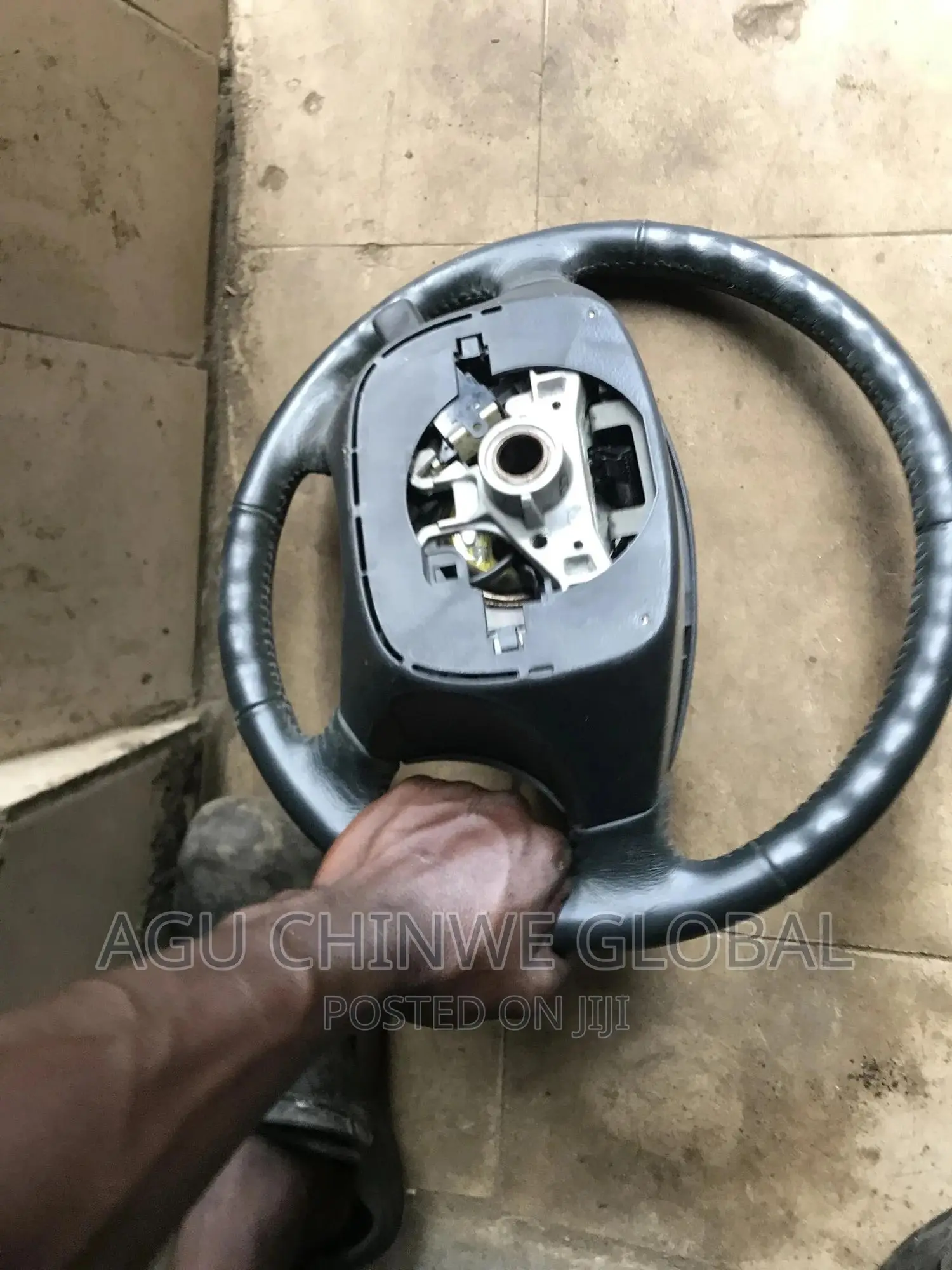 Highlander Steering Wheel and Airbag.