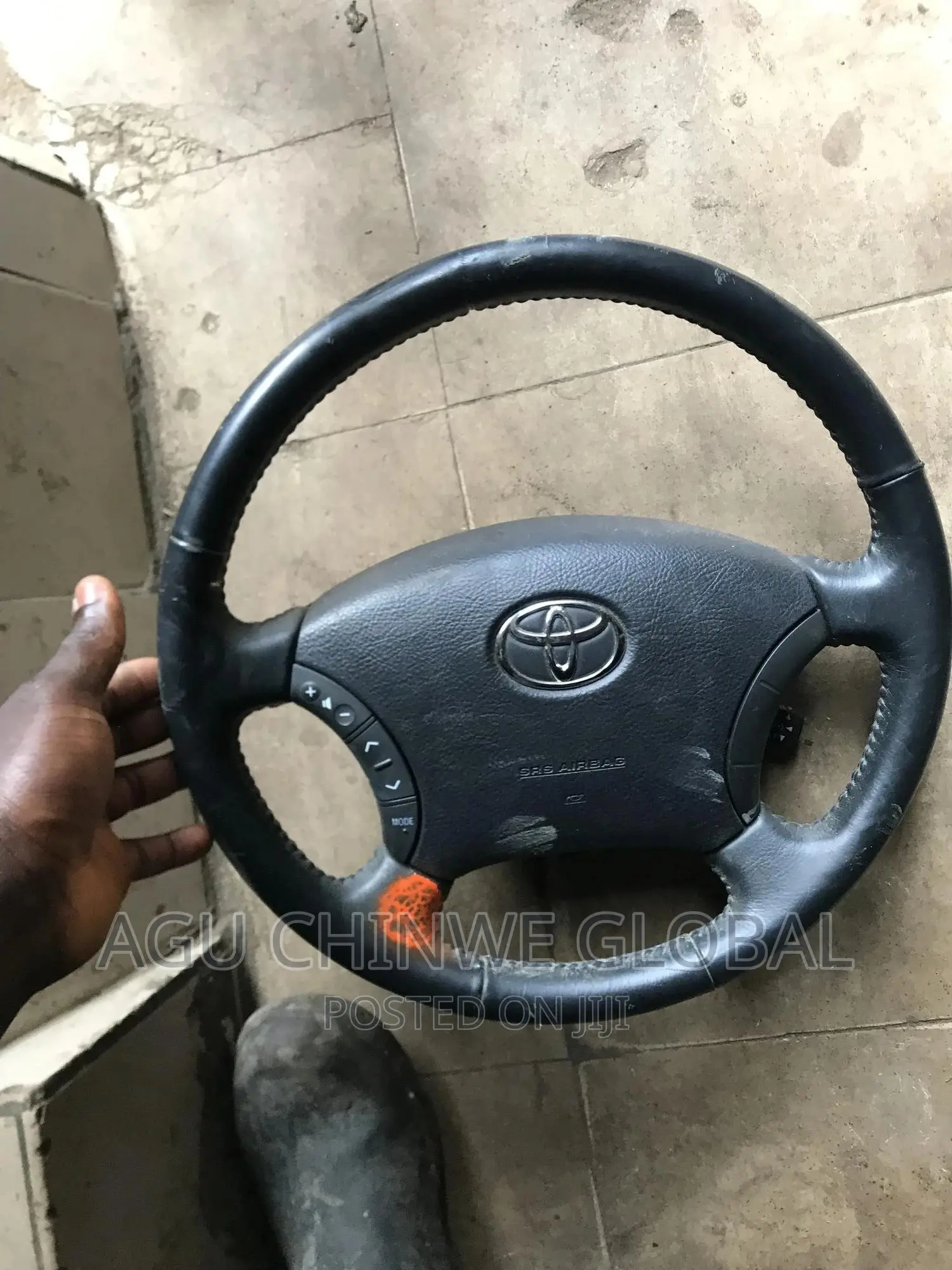 Highlander Steering Wheel and Airbag.