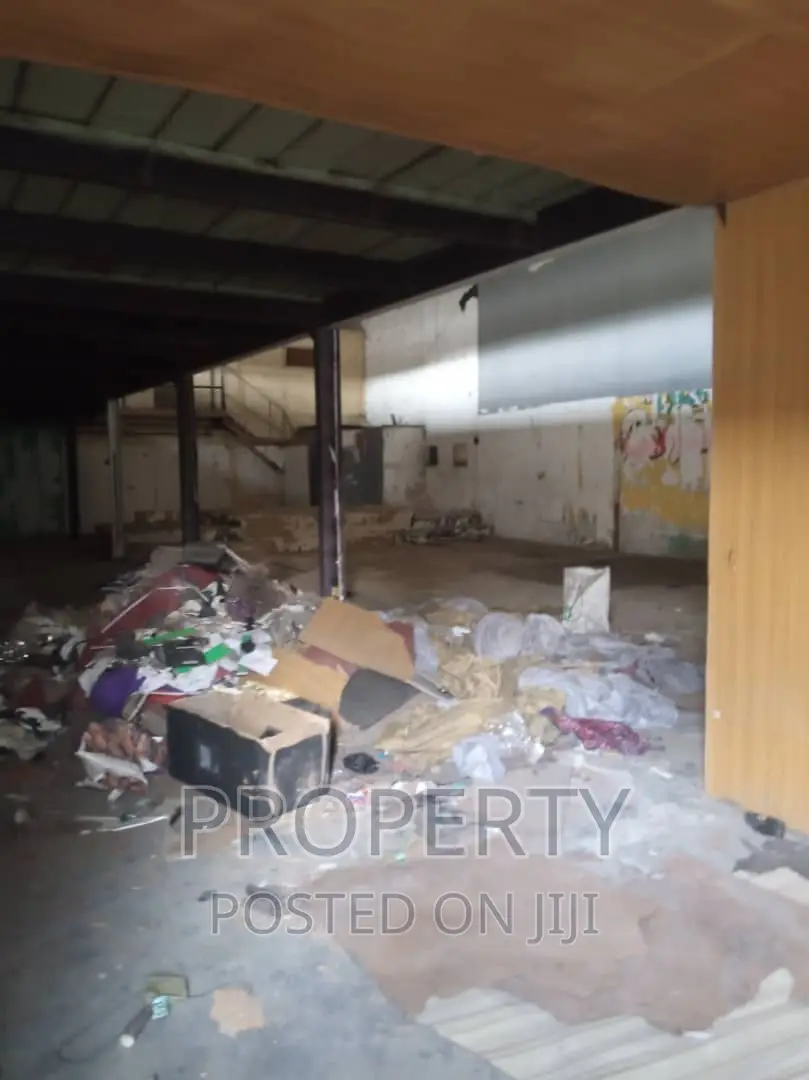 400 SQM Warehouse Ezek