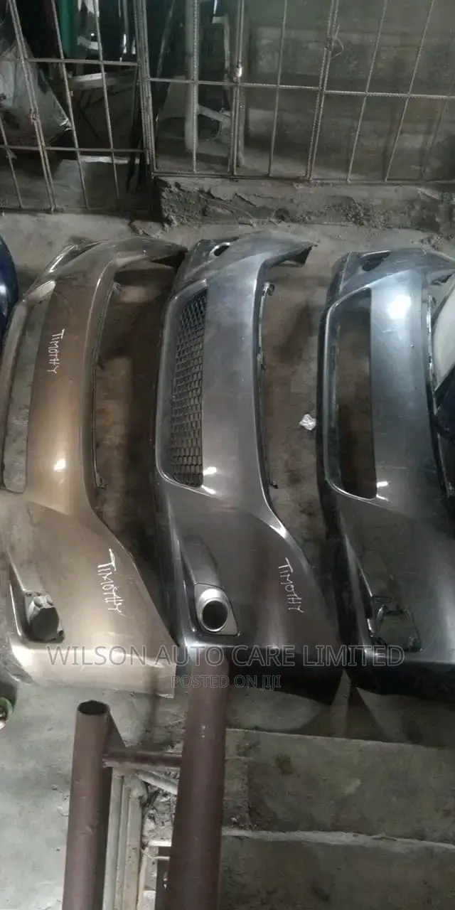 Bumper Venza Front Available