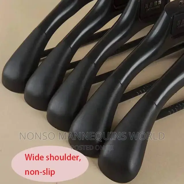 Luxury Suit Hanger With Bar Black Coat Plastic Hanger