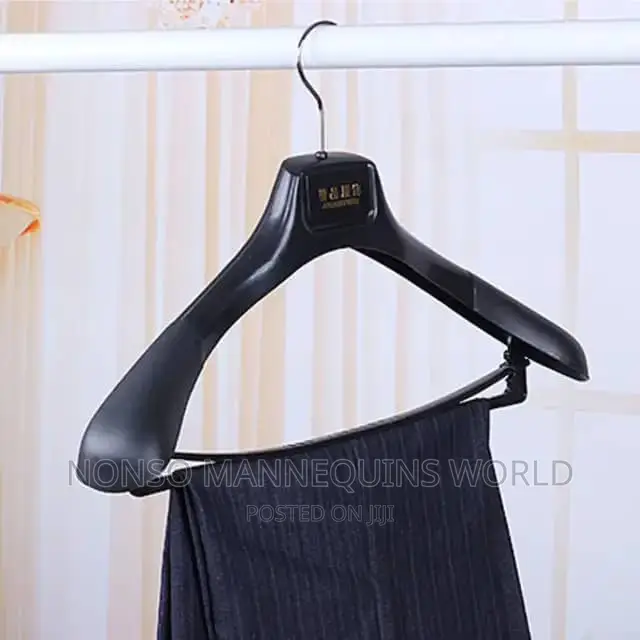 Luxury Suit Hanger With Bar Black Coat Plastic Hanger