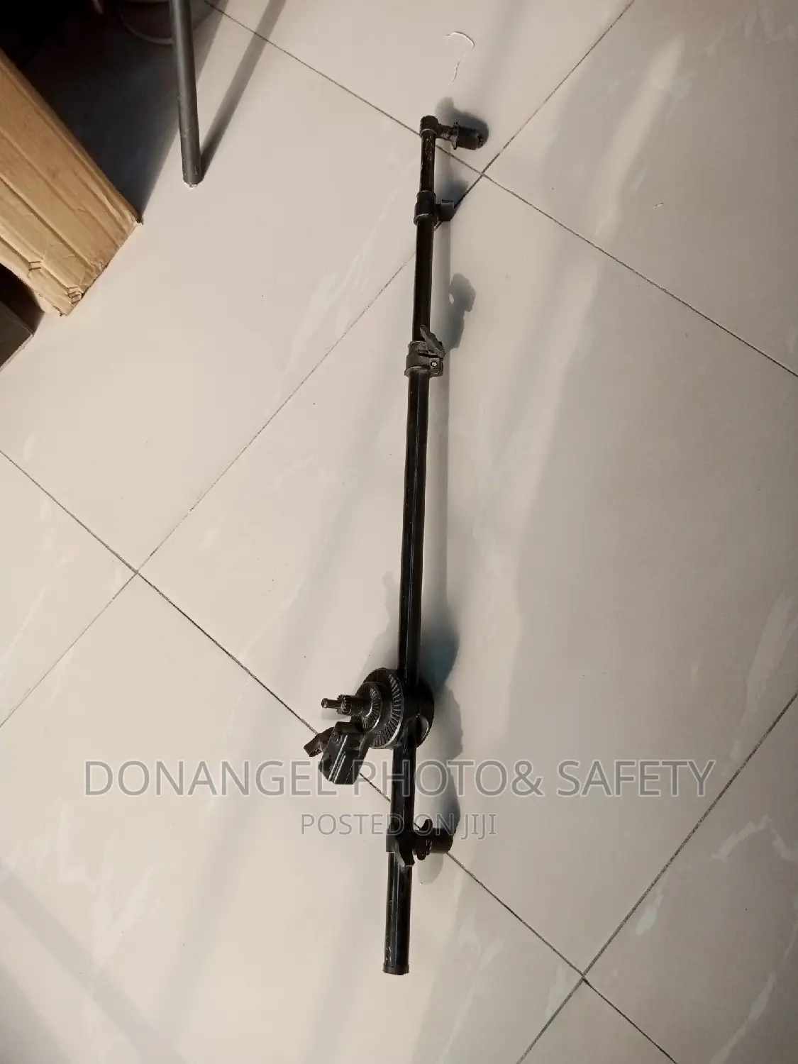 Reflector Holder