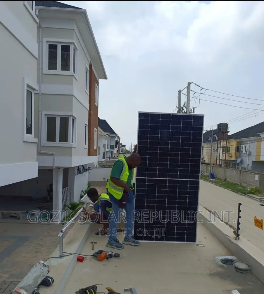 .12kva Srne Solar Hybrid Inverter 15kwh Srne Lithium Battery