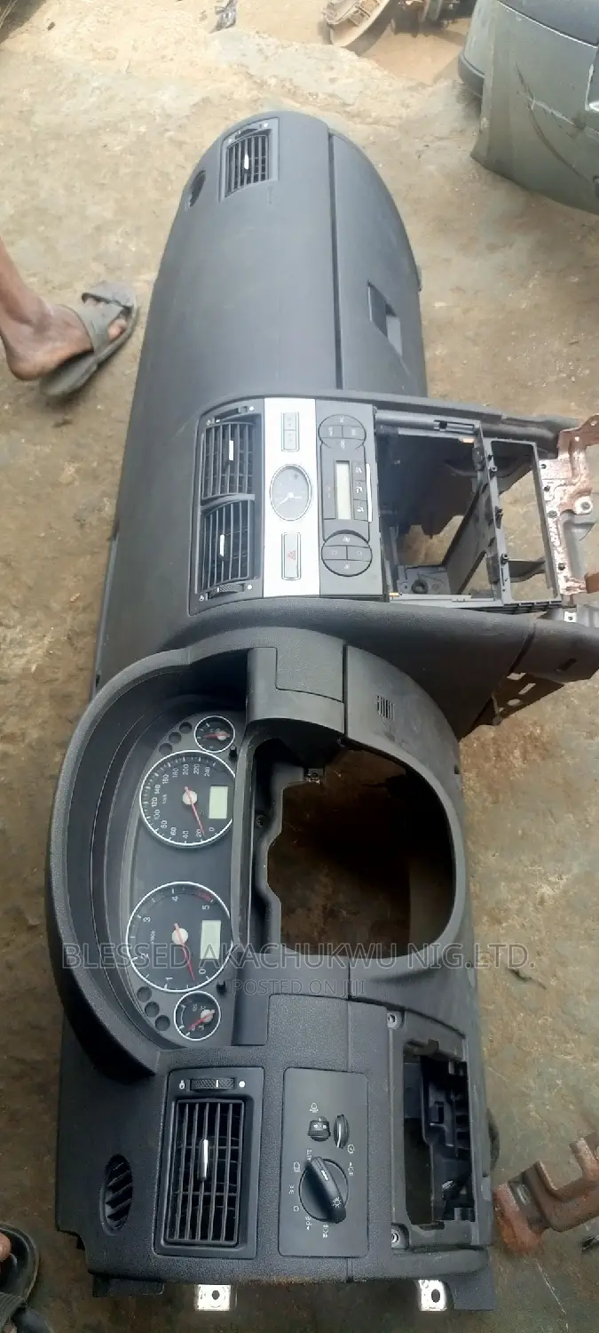 Ford Mondeo Dashboard