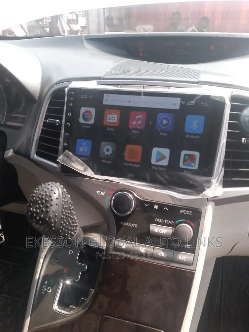 Venza Android Screen Radio With Rear Camera