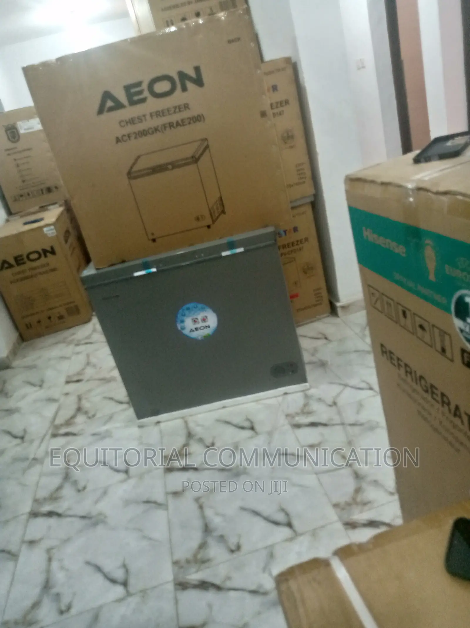 Aeon 200 Litre Chest Freezer R600a- Grey Colour .