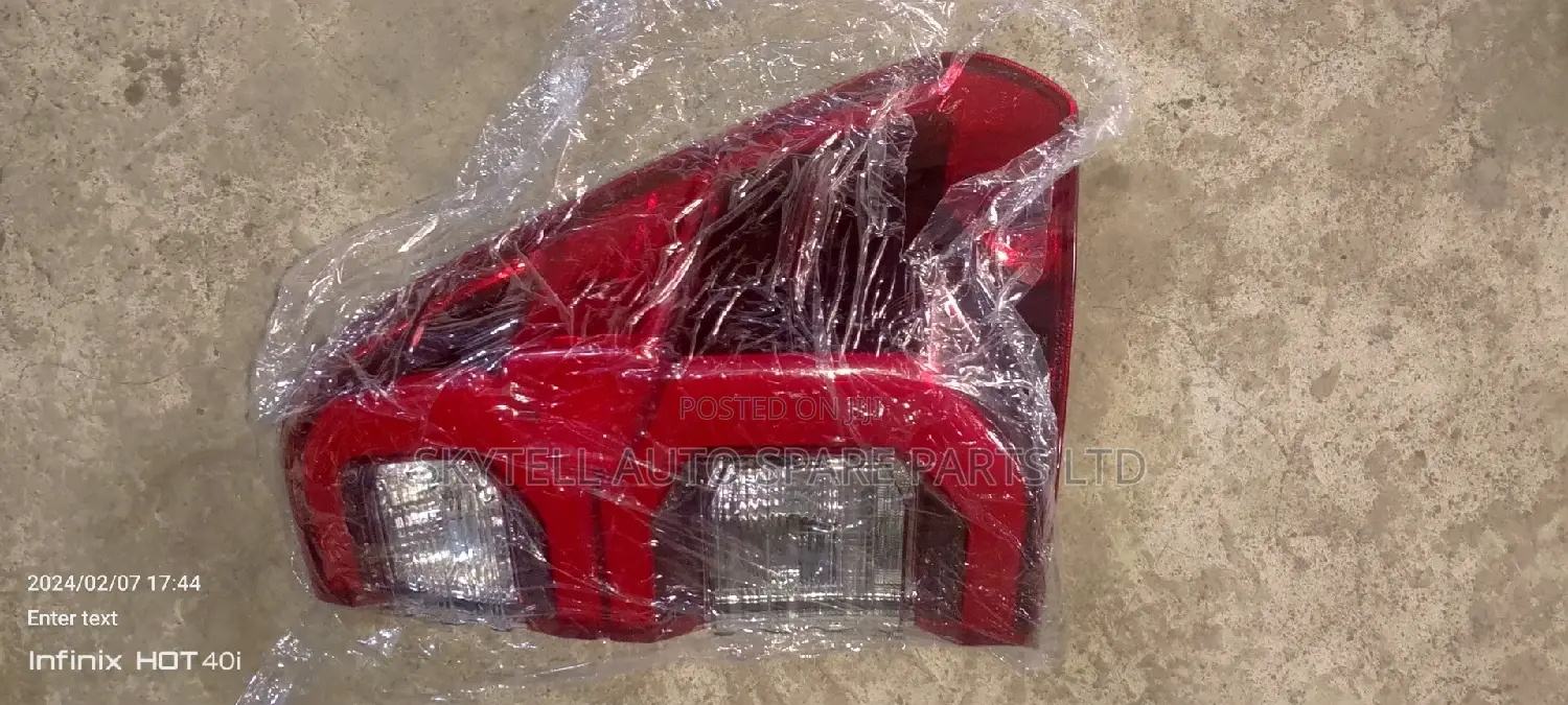 Complete Set of Toyota Hilux Back Light 2022