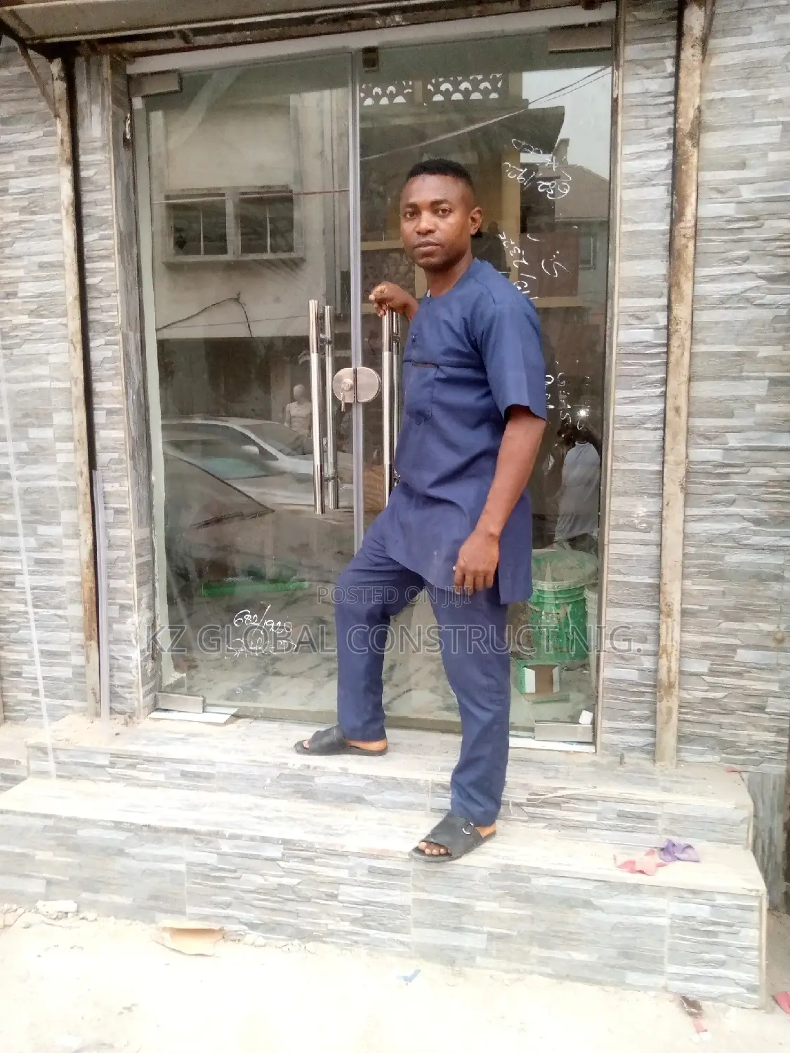 Frameless Double Leaves Swing Door Volume 10