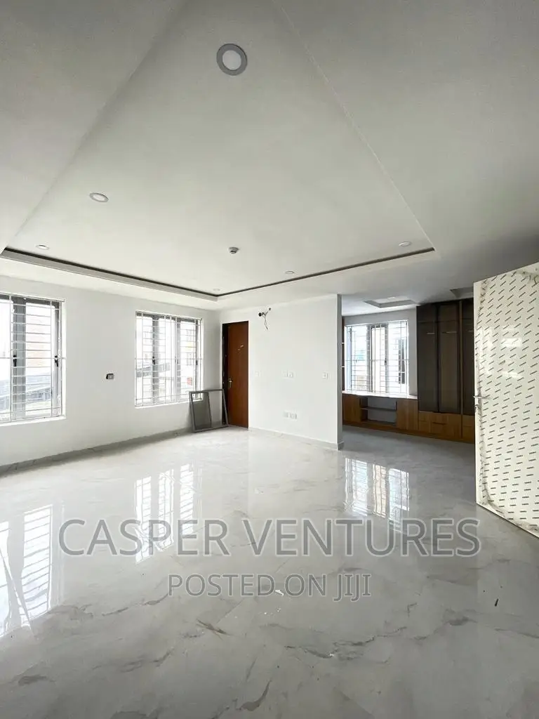 6bdrm Duplex in Ikoyi for sale