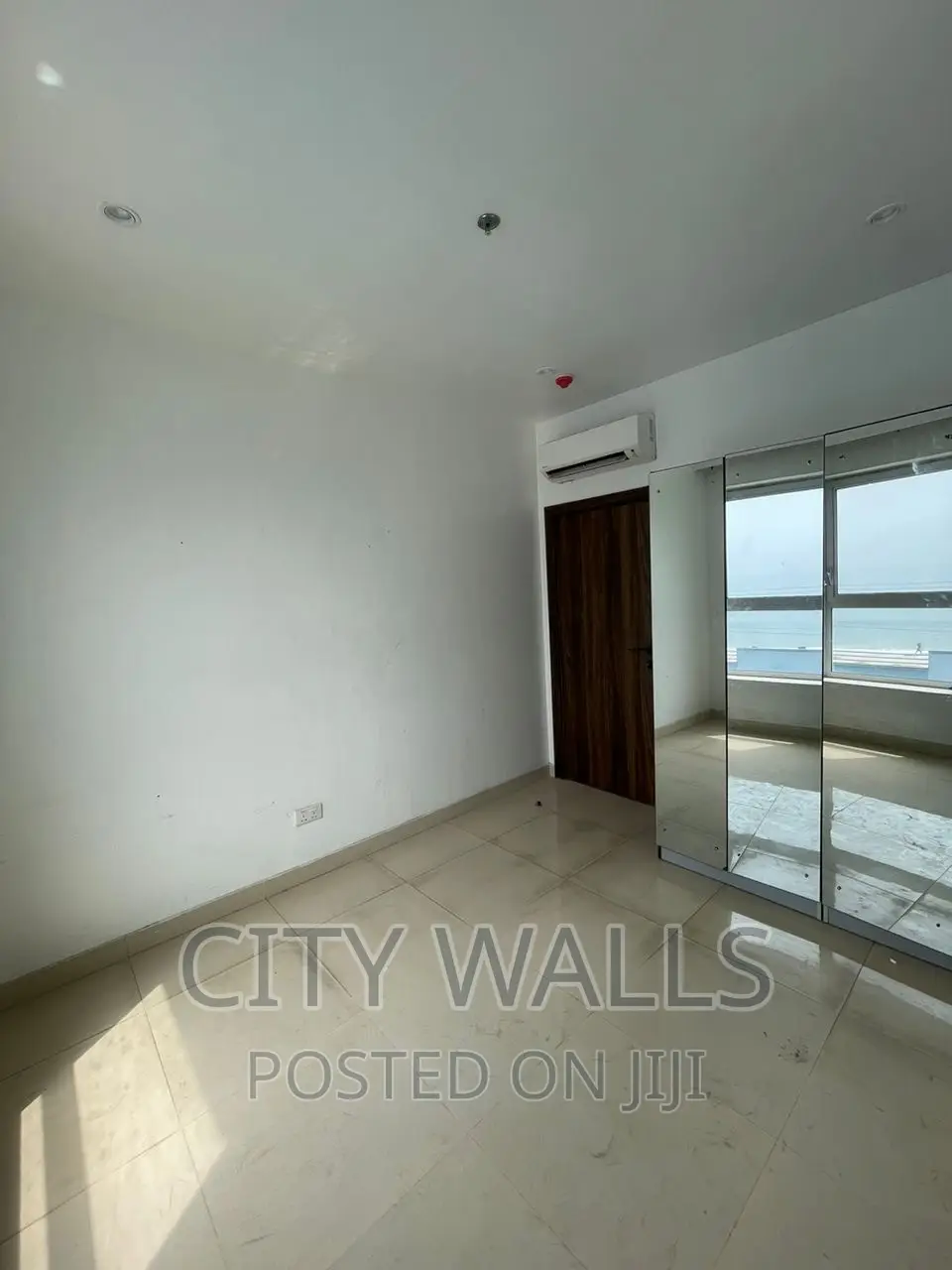 2bdrm Block of Flats in Blue Waters Estate, Victoria Island Extension