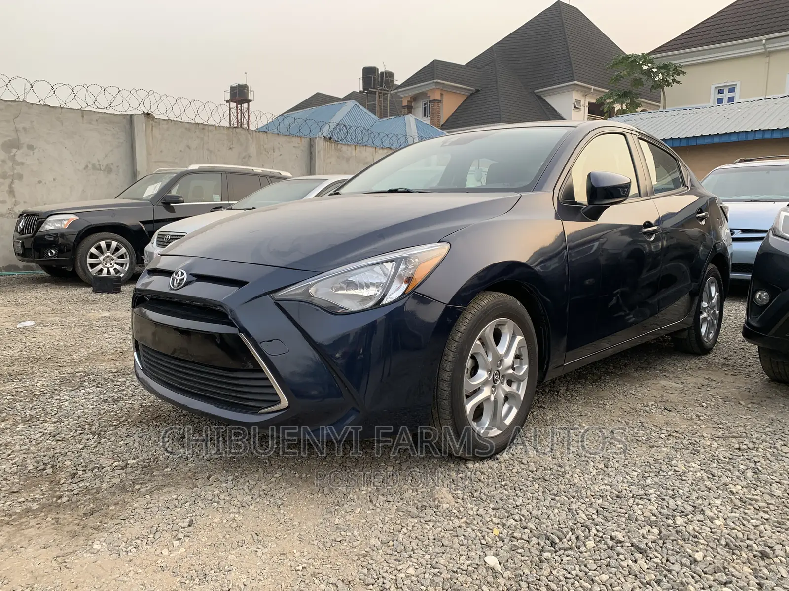 Toyota Yaris 2018 Gray