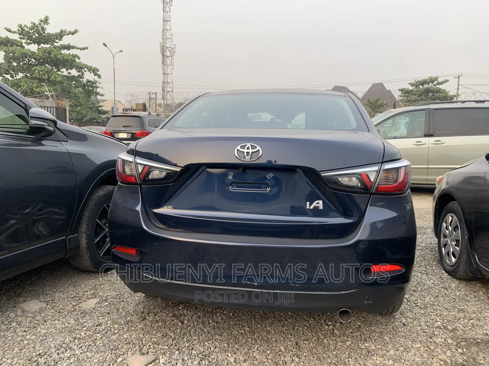 Toyota Yaris 2018 Gray