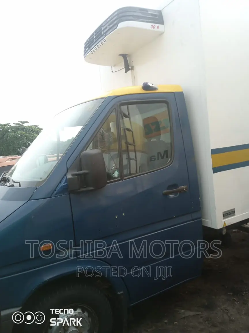 Mercedes Benz Sprinter Cooling Van