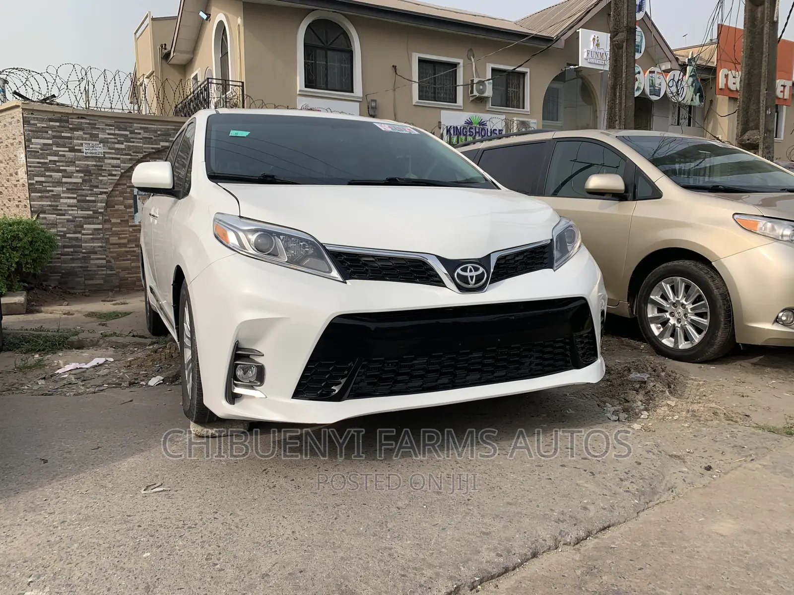 Toyota Sienna 2017 White