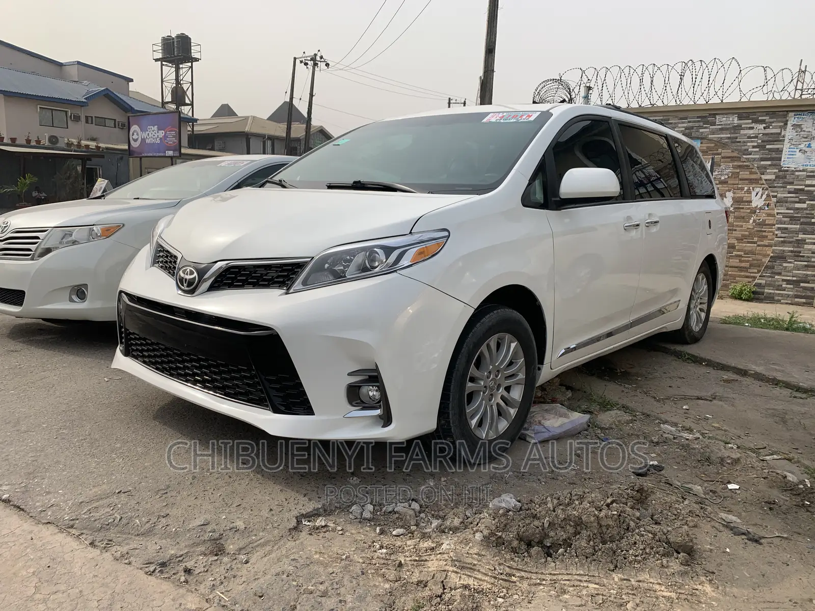 Toyota Sienna 2017 White