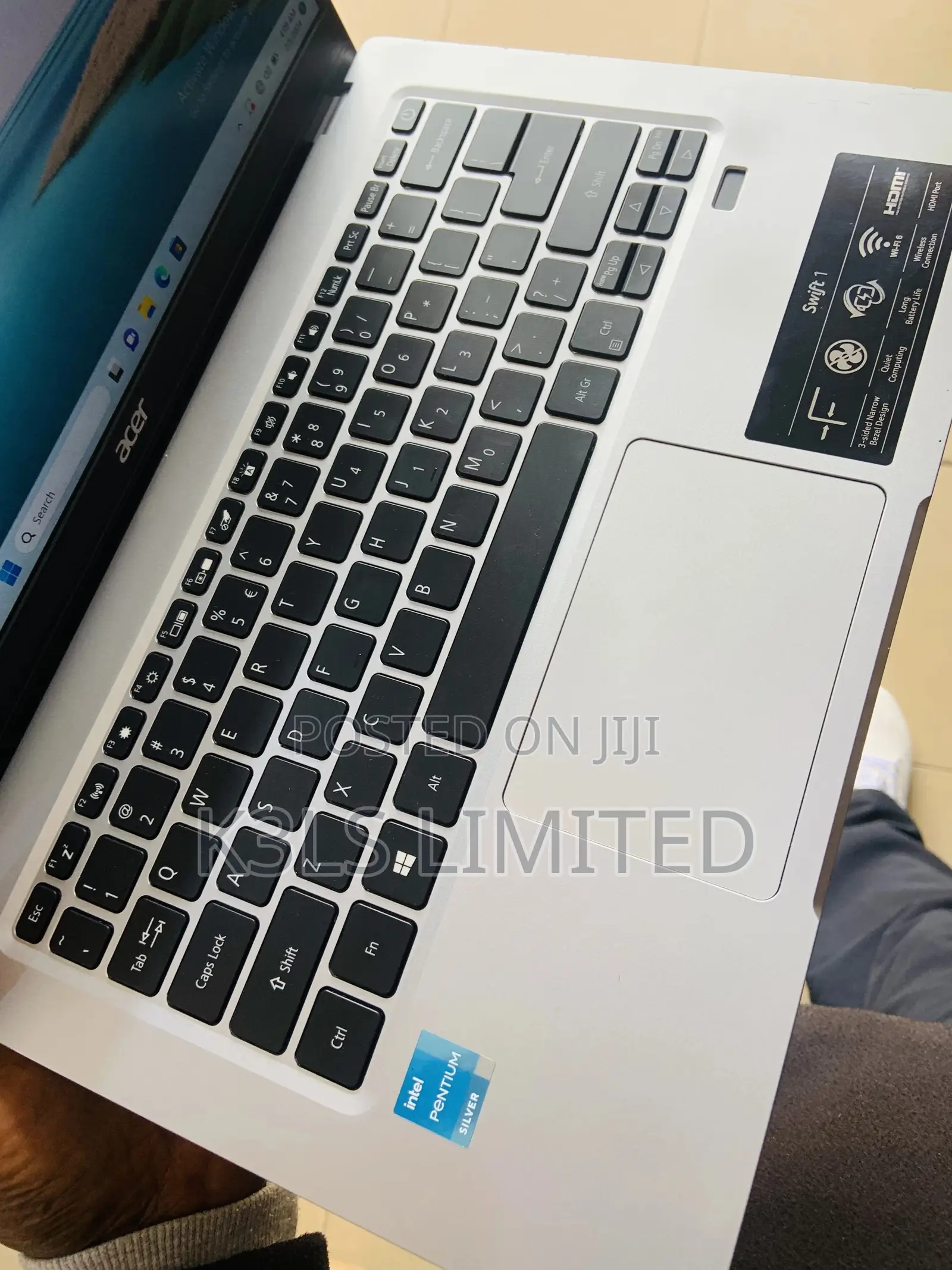 Laptop Acer Swift 1 8GB Intel Pentium SSD 256GB