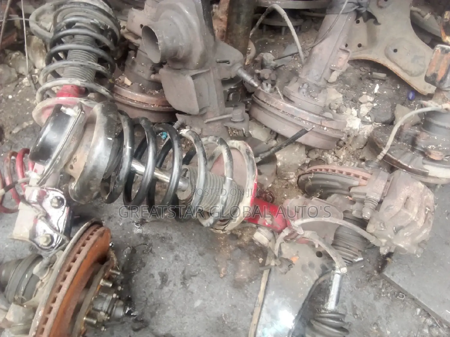 Front Shock Nissan Pathfinder Old Model