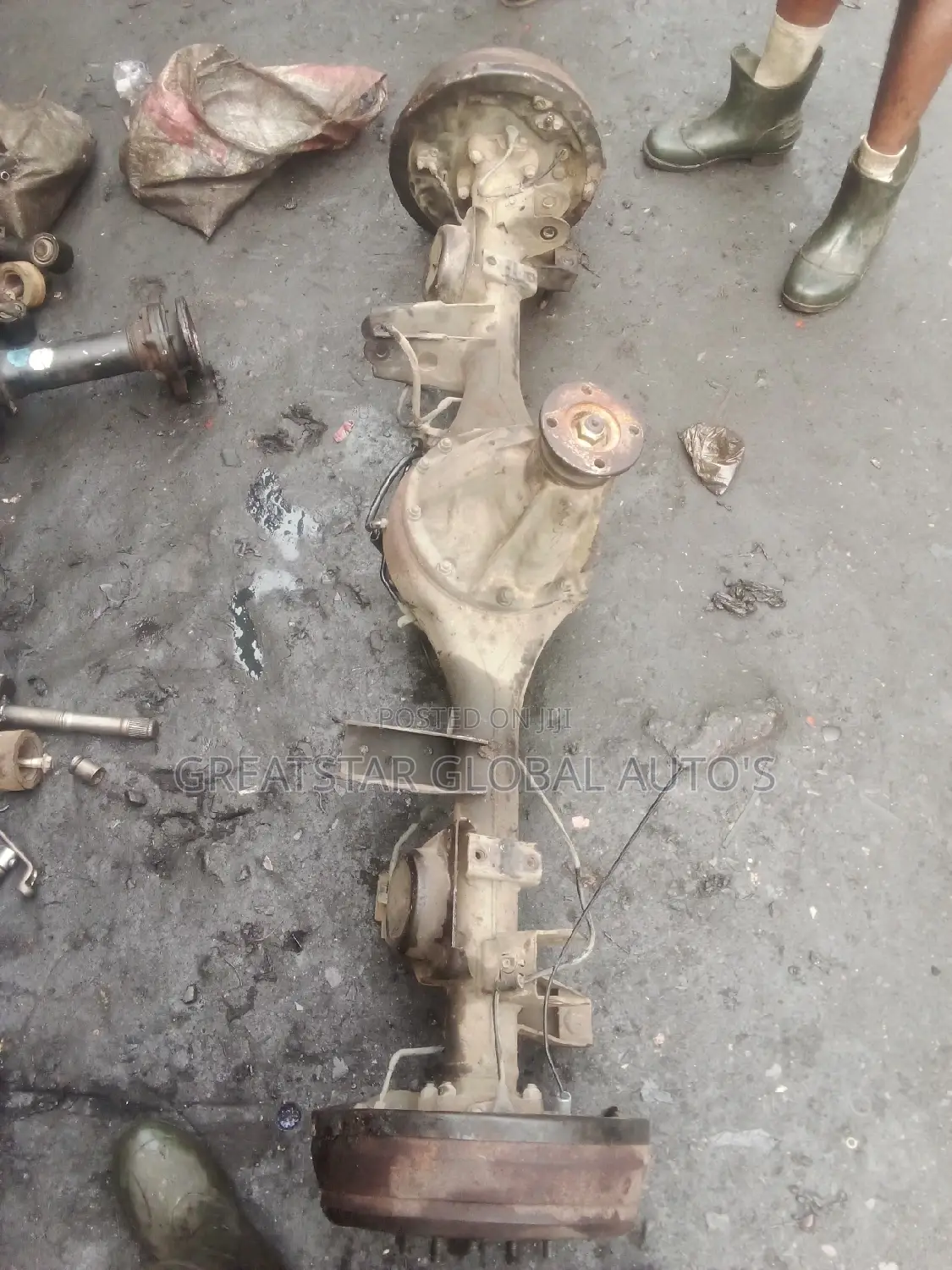 Back Axel Nissan Pathfinder Old Model,Direct Tokunbo 