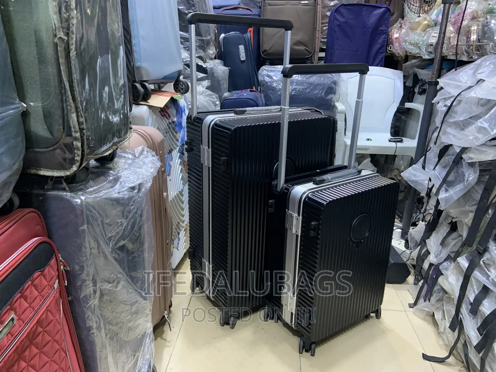 High Quality Luxury Imported Wide Pole Travel Luggage