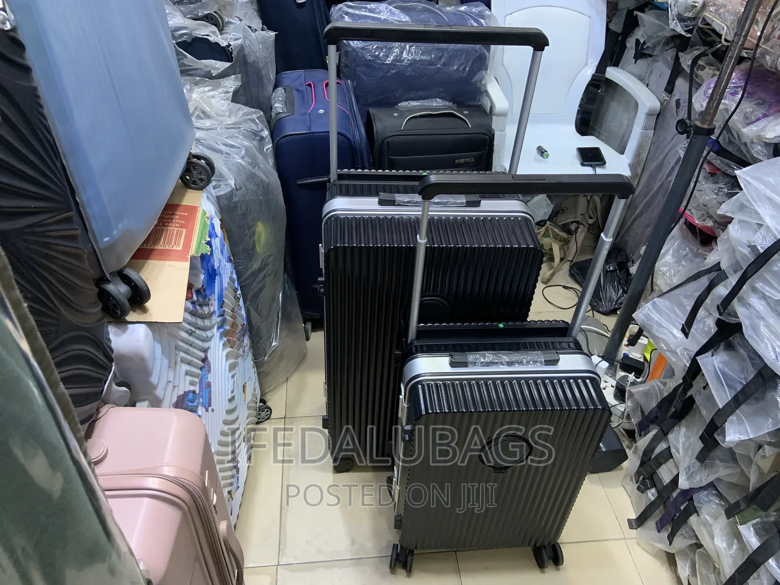 High Quality Luxury Imported Wide Pole Travel Luggage