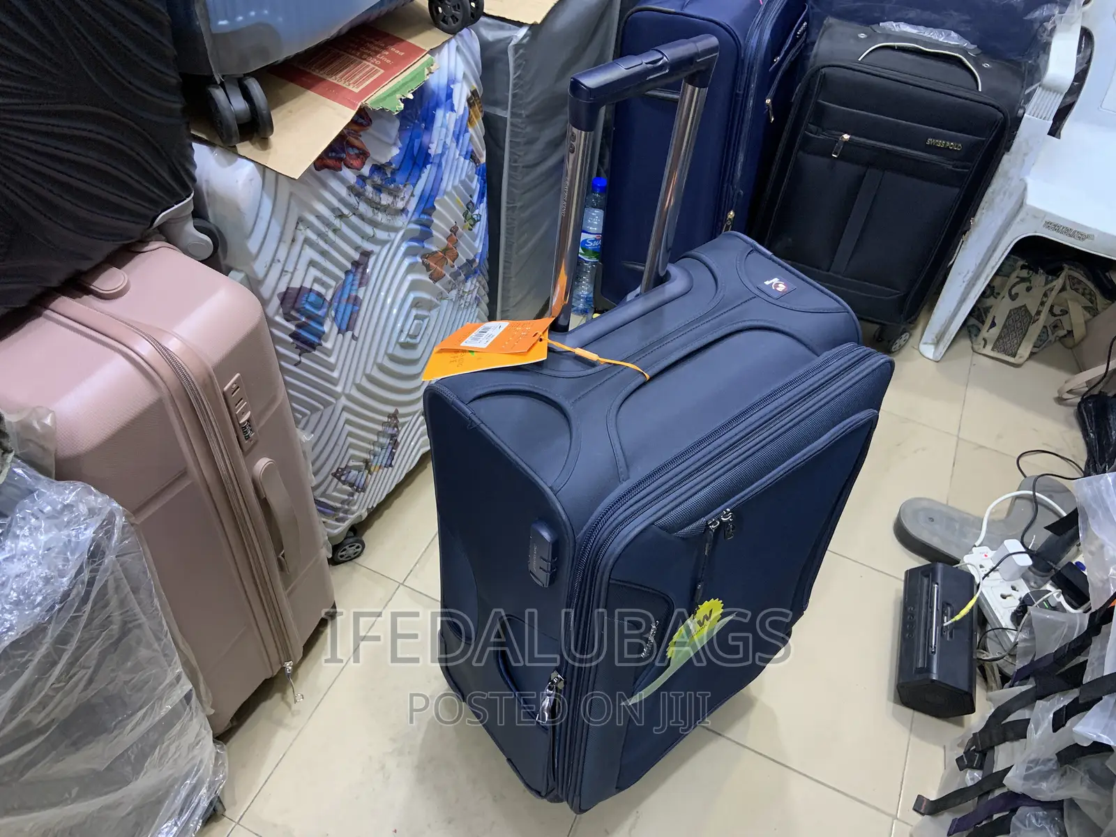 Medium Size High Quality Blue Leaves King Travel Luggage
